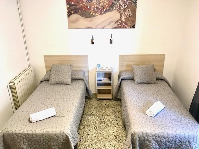 Hostal Μπαδαλόνα Εξωτερικό φωτογραφία